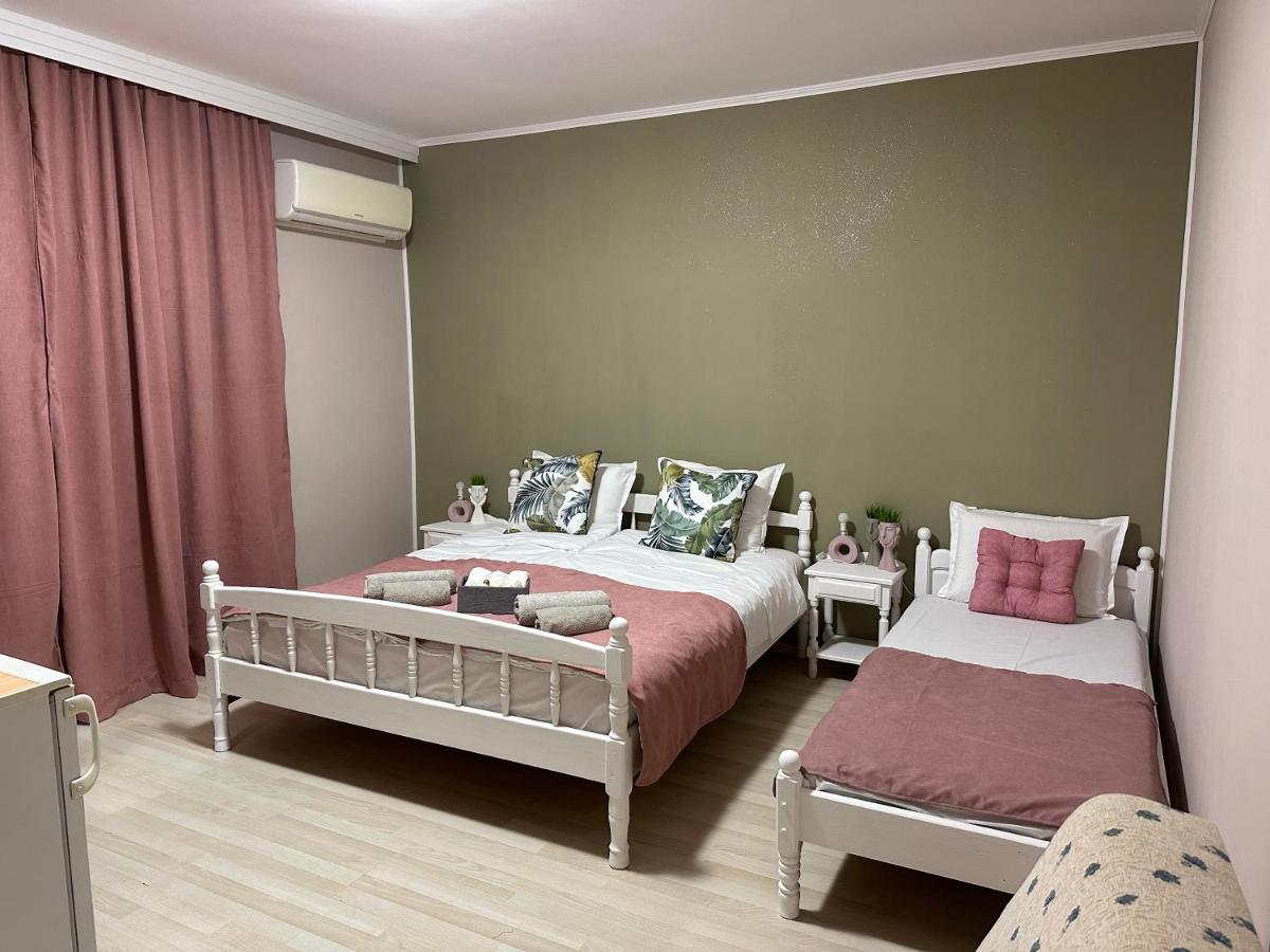 Guest House “Poli” Nesebar Esterno foto
