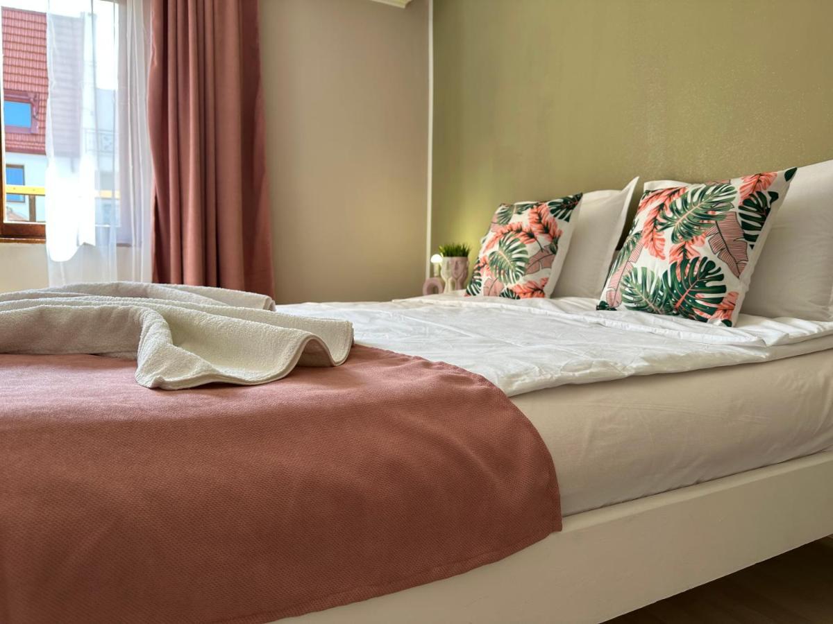 Guest House “Poli” Nesebar Esterno foto