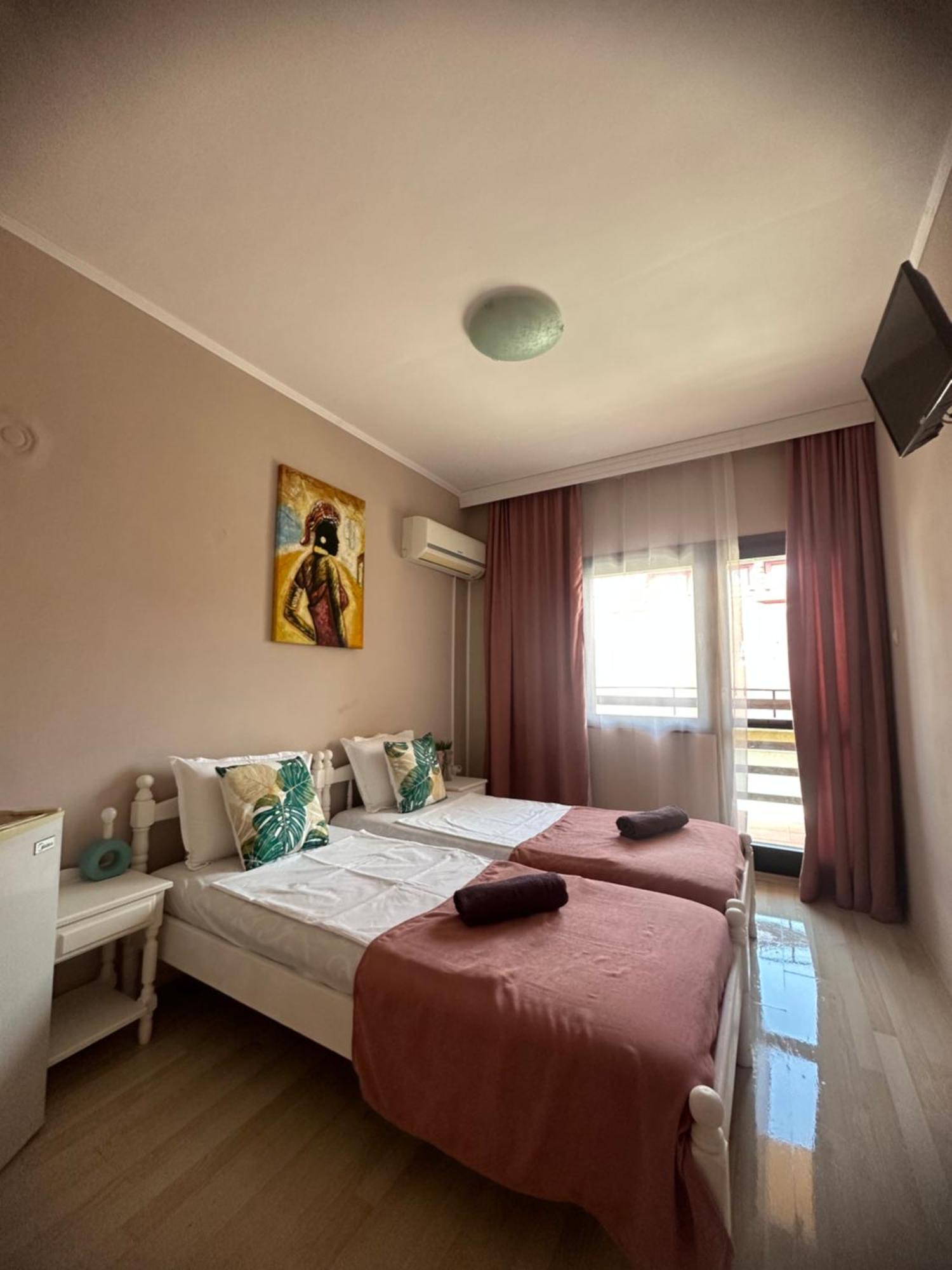Guest House “Poli” Nesebar Esterno foto