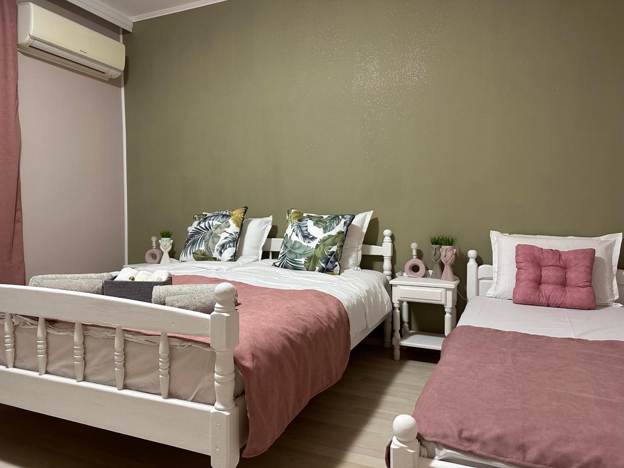 Guest House “Poli” Nesebar Esterno foto